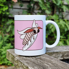 Laden Sie das Bild in den Galerie-Viewer, Silk Moth | Nocturnal Creatures | Ceramic Mug - Scaredy Cat Studio
